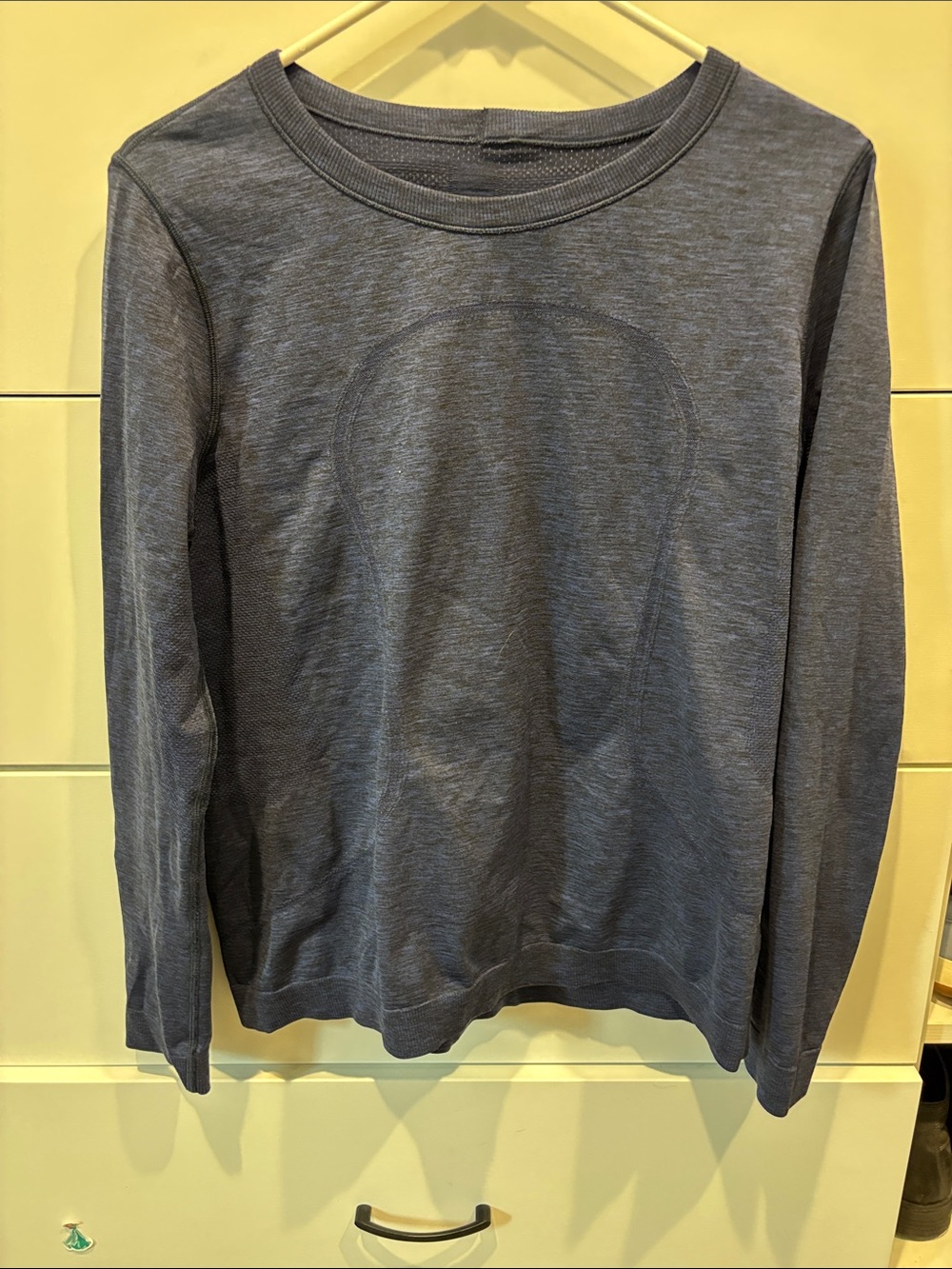 lululemon athletica Heathered Slate Long Sleeve Crew